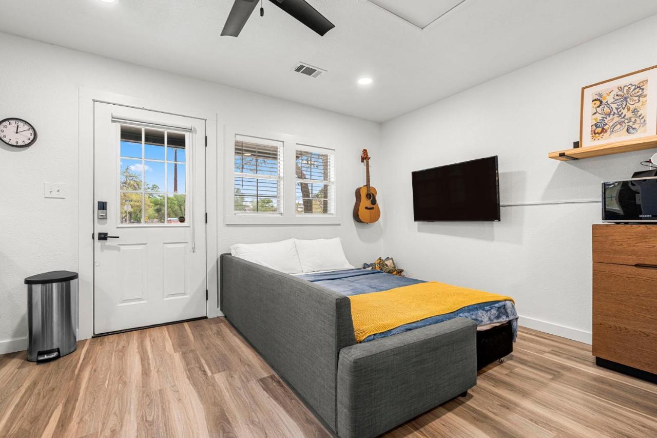 New! The Yellow Door- Downtown Wimberley W/ River Access Ngoại thất bức ảnh